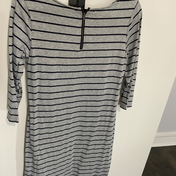 NWOT grey stripe maternity/nursing dress - Picture 5 of 5